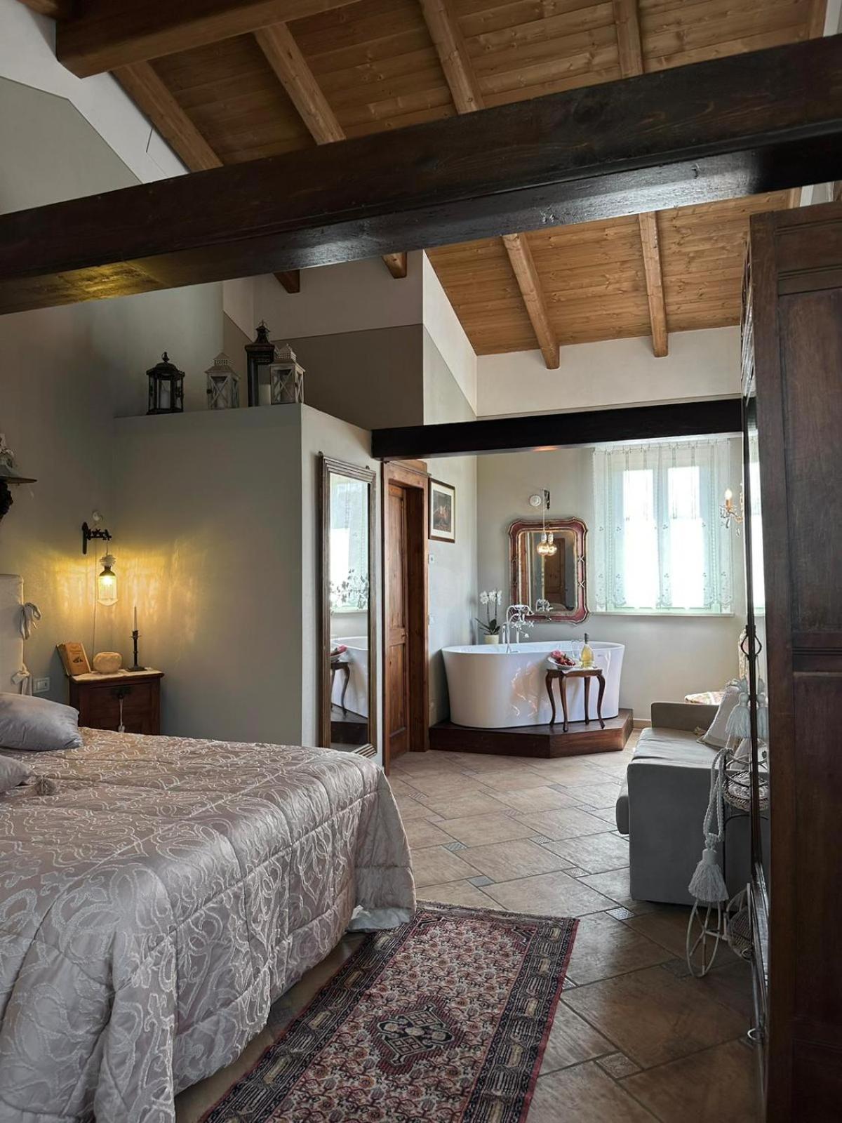 Locanda Antico Casale เชเซนาติโก ภายนอก รูปภาพ