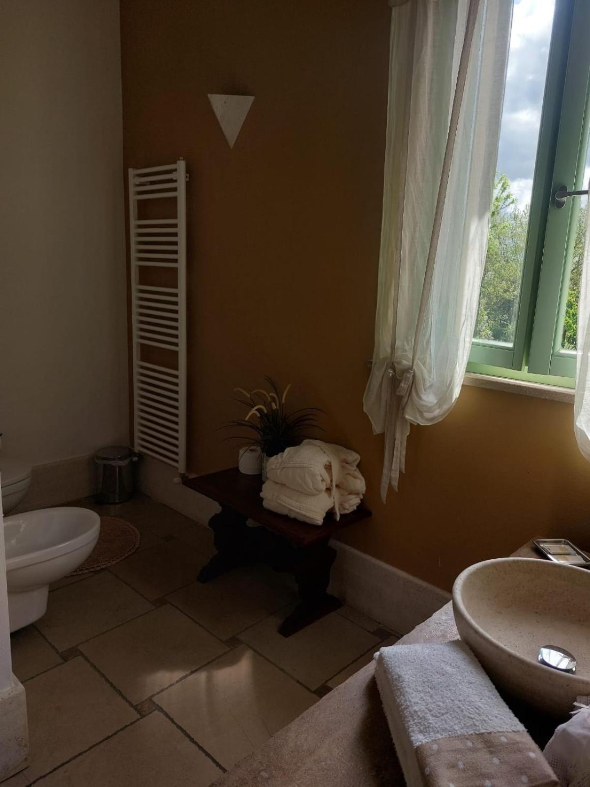 Locanda Antico Casale เชเซนาติโก ภายนอก รูปภาพ