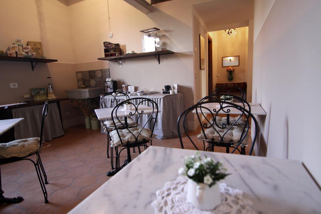 Locanda Antico Casale เชเซนาติโก ภายนอก รูปภาพ