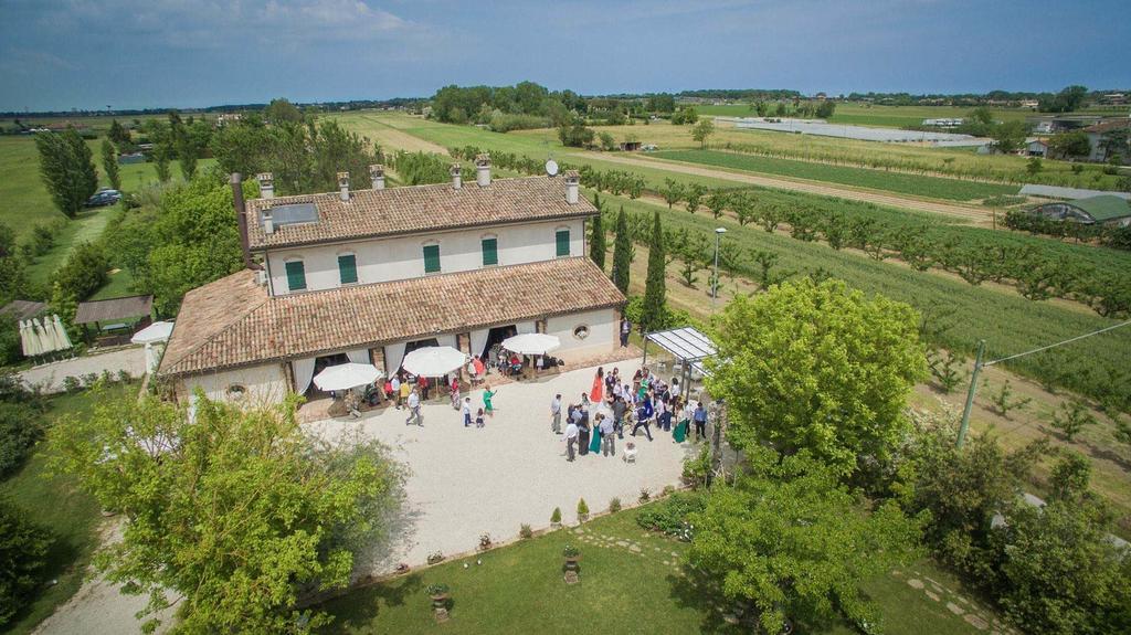 Locanda Antico Casale เชเซนาติโก ภายนอก รูปภาพ