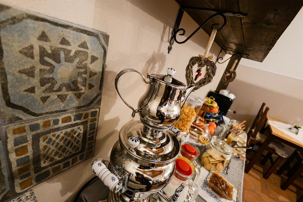 Locanda Antico Casale เชเซนาติโก ภายนอก รูปภาพ